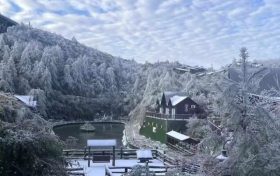 初冬的頂級(jí)浪漫，鎮(zhèn)巴草壩的雪景云海縮略圖